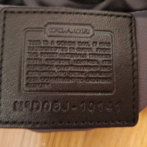 Coach Black Signature Handbag - Picture 5 of 9